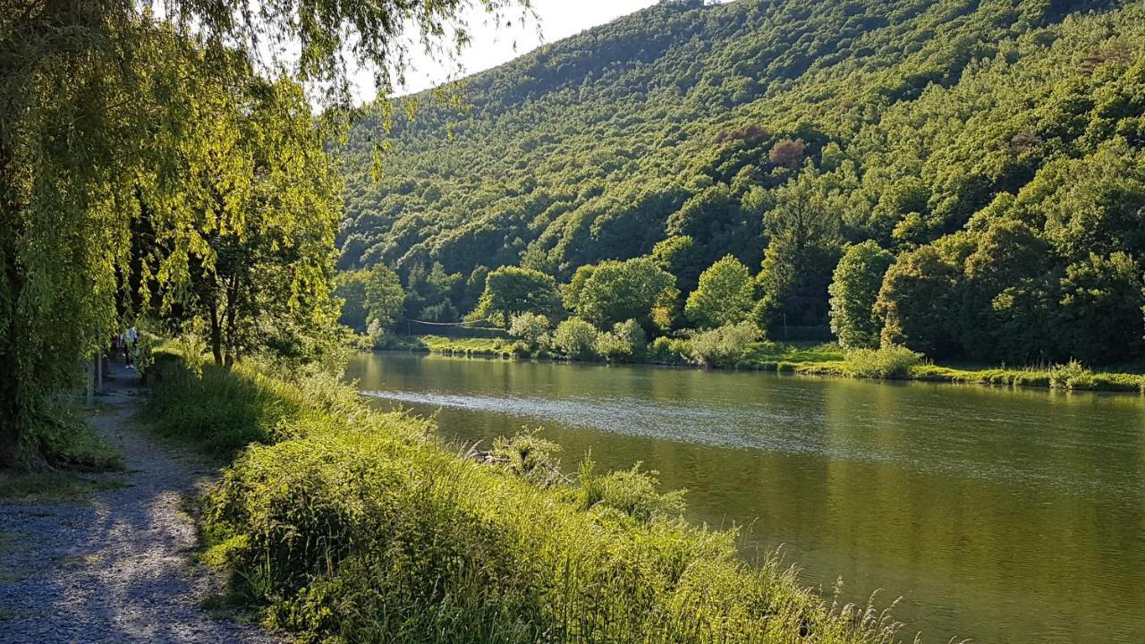 Le Balcon Sur La Meuse Villa Revin  Bagian luar foto